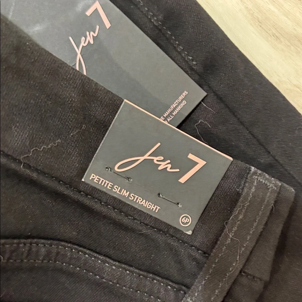 Jen 7 for 7 for all man kind straight jeans raw hem size 6  NWT